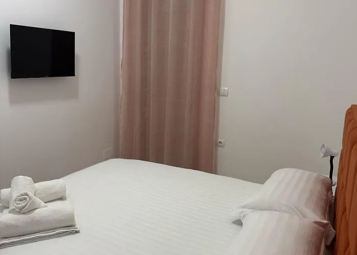 Linda Rum i privatbostad Shkodër