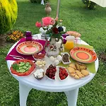 Linda Kwatera prywatna *