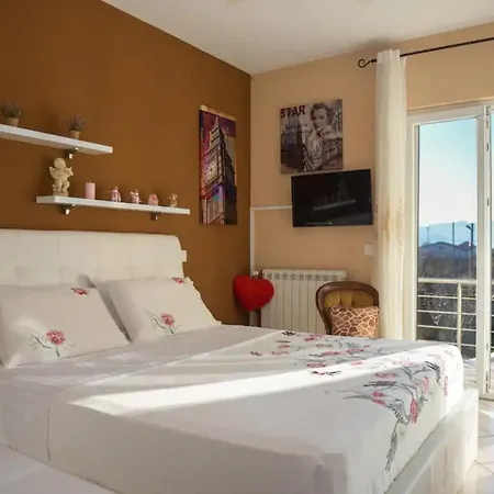 Linda Habitación en casa particular *