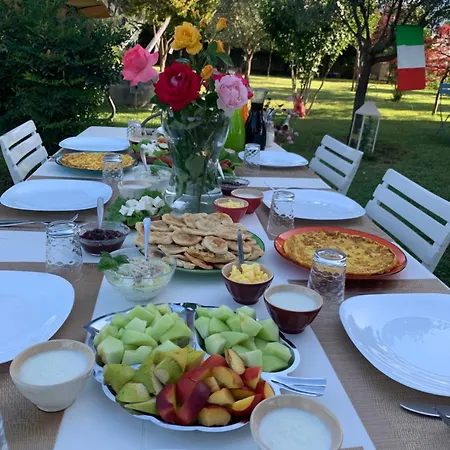 Habitación en casa particular Linda *