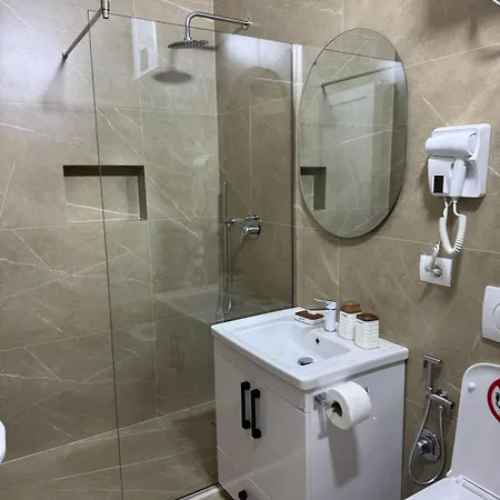 Habitación en casa particular Linda *