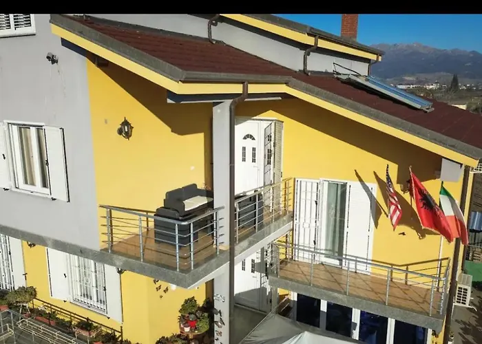 בית אירוח Linda