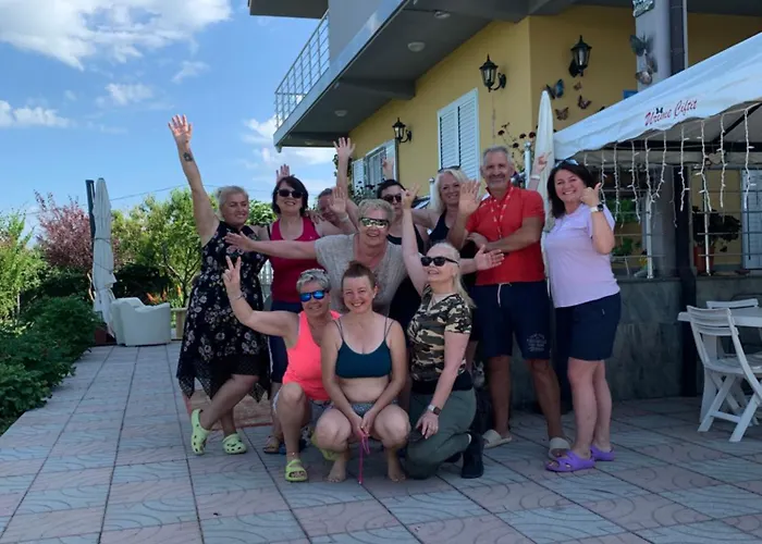 Linda בית אירוח